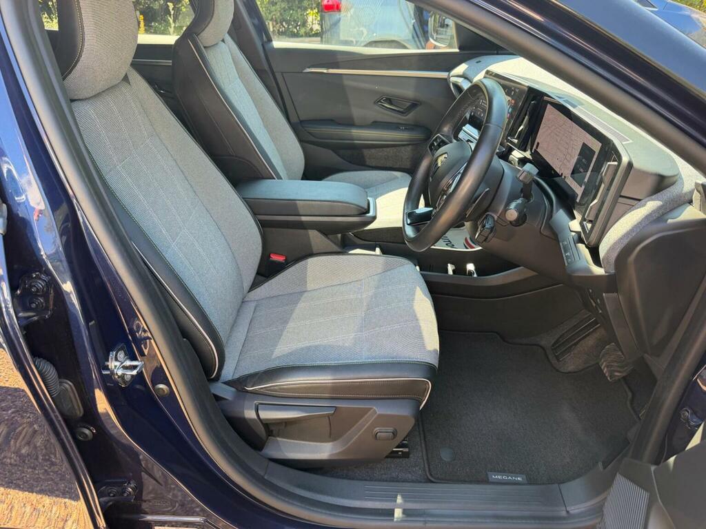 Renault Megane E-Tech Equilibre Red #42