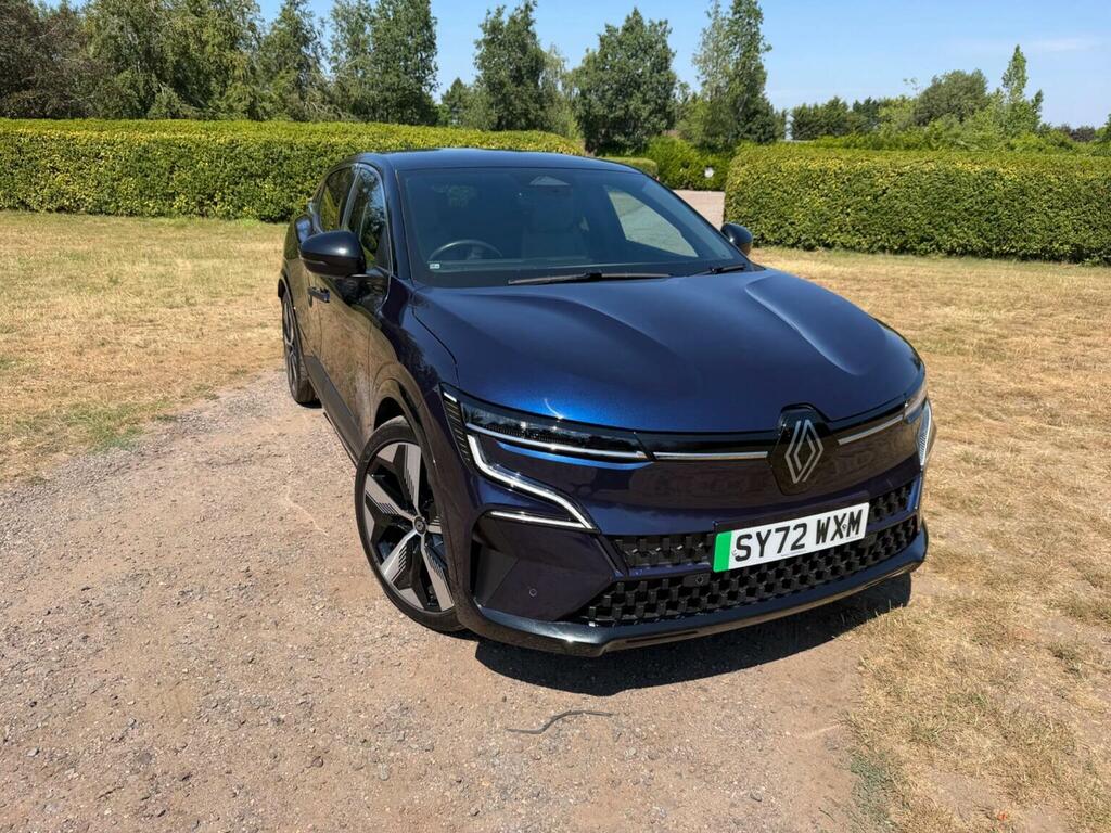Renault Megane E-Tech Equilibre Red #8