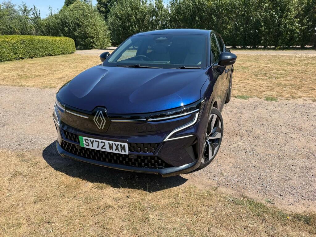 Renault Megane E-Tech Hatchback 60Kwh Techno Optimum Charge Black #4