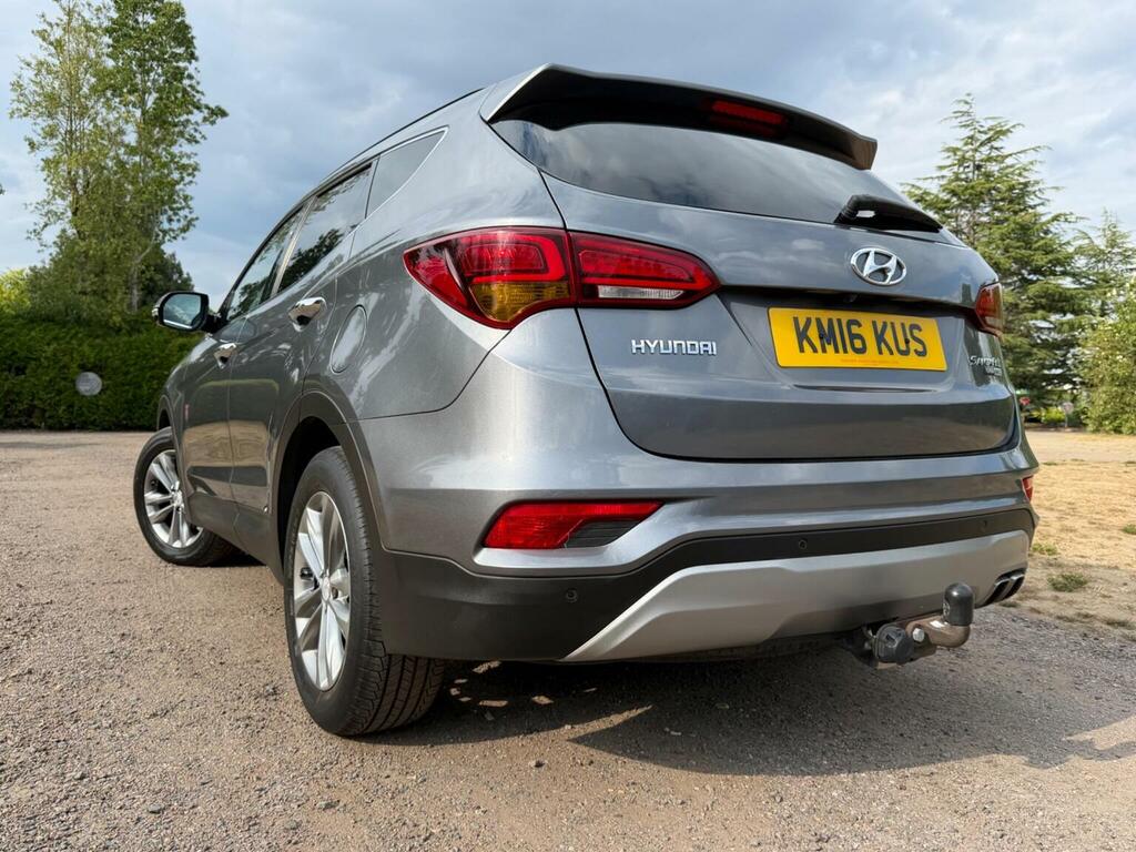 Hyundai Santa Fe Suv White #14