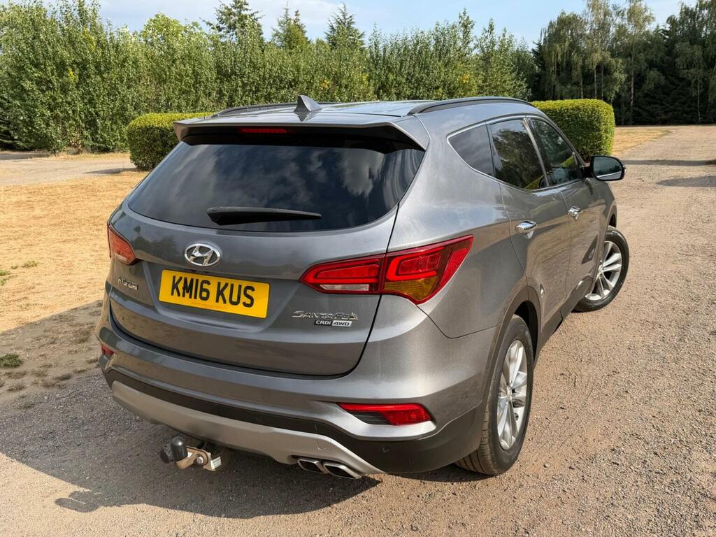 Hyundai Santa Fe Suv White #17