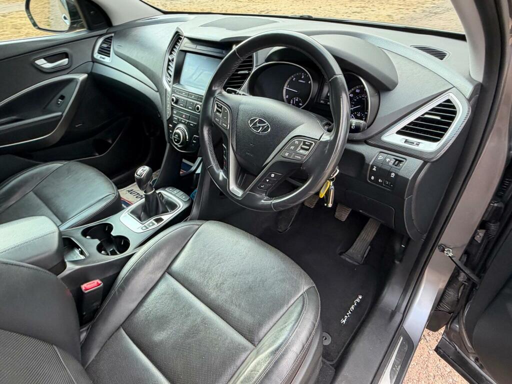 Hyundai Santa Fe Suv White #33