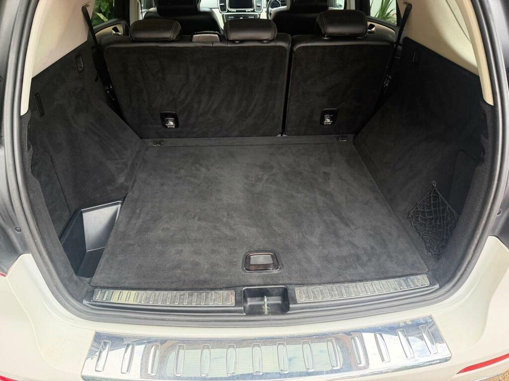 Hyundai Santa Fe Suv White #65