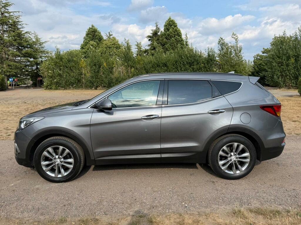 Hyundai Santa Fe Suv White #12