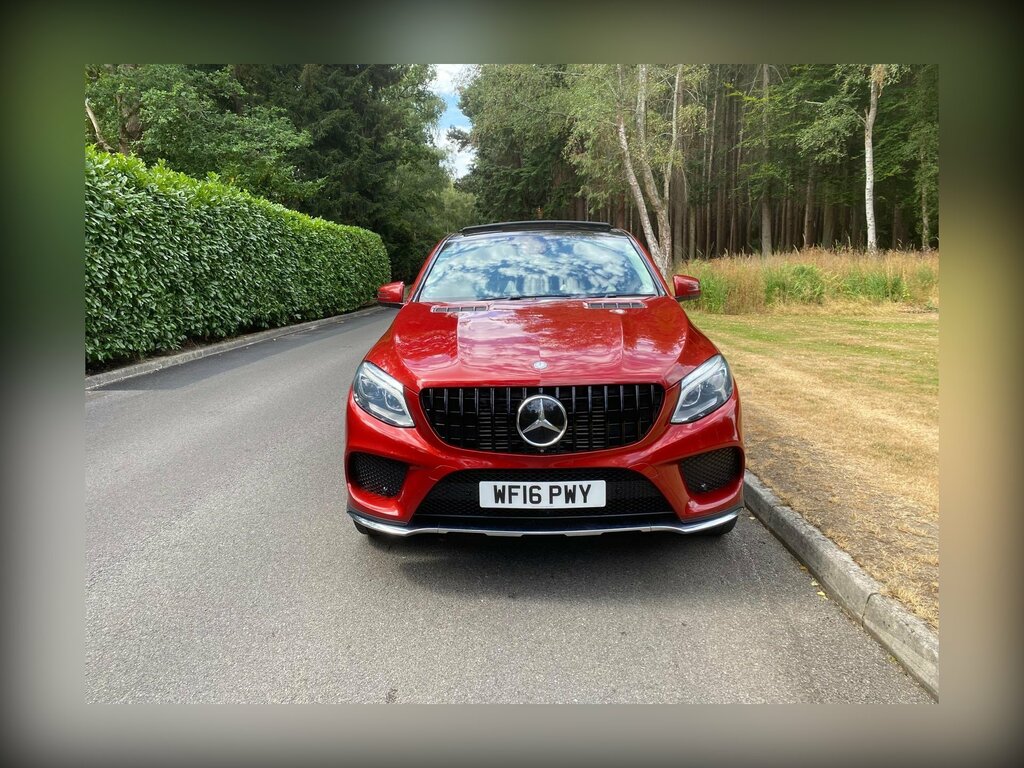 Mercedes-Benz GLE Coupe 3.0 Gle350d V6 Amg Line Premium Plus Coupe D Red