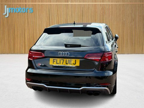 Audi S3 2.0 Tfsi Sportback FL17UEJ Black #4