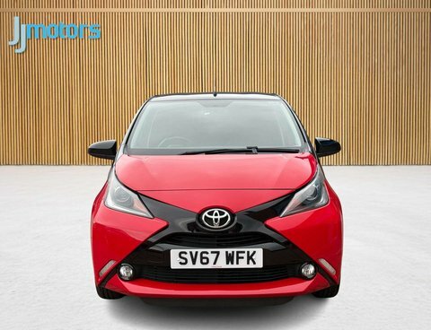 Toyota Aygo 1.0 Vvt-i X-claim X-shift 69 Bhp White #24