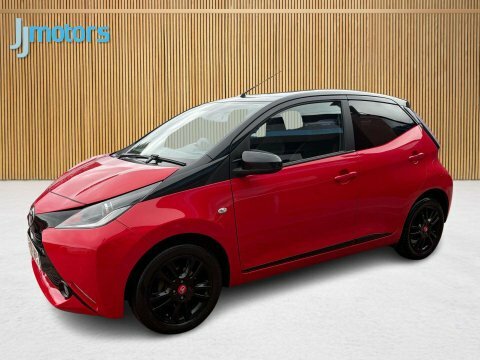 Toyota Aygo 1.0 Vvt-i X-claim X-shift 69 Bhp White #9