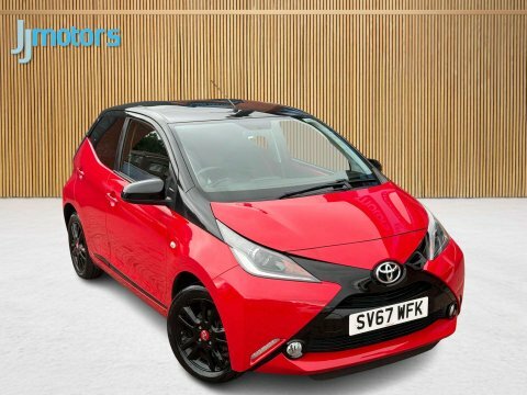 Toyota Aygo 1.0 Vvt-i X-claim X-shift 69 Bhp White #25