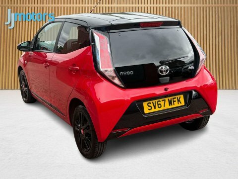 Toyota Aygo 1.0 Vvt-i X-claim X-shift 69 Bhp White #20