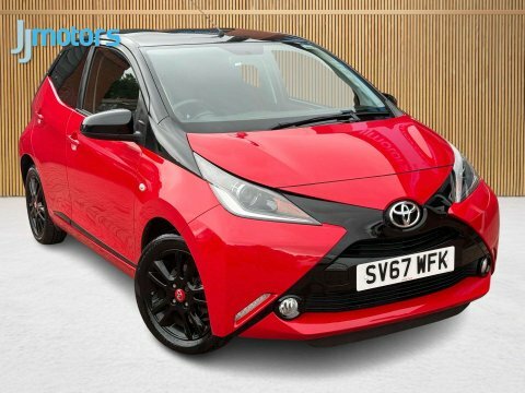 Toyota Aygo 1.0 Vvt-i X-claim X-shift 69 Bhp White #13