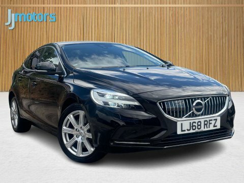 Volvo V40 2.0 D3 Inscription Black