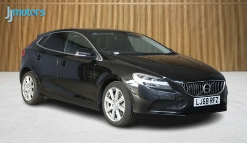 Volvo V40 2.0 D3 Inscription Black