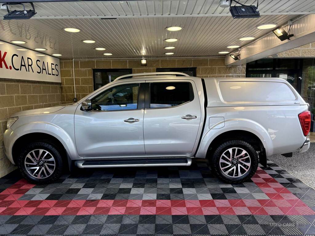 Nissan Navara Double Cab Pick Up Tekna 2.3Dci 190 4Wd Silver #6