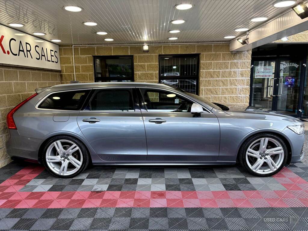 Volvo V90 2.0 D4 R Design Geartronic Grey #3