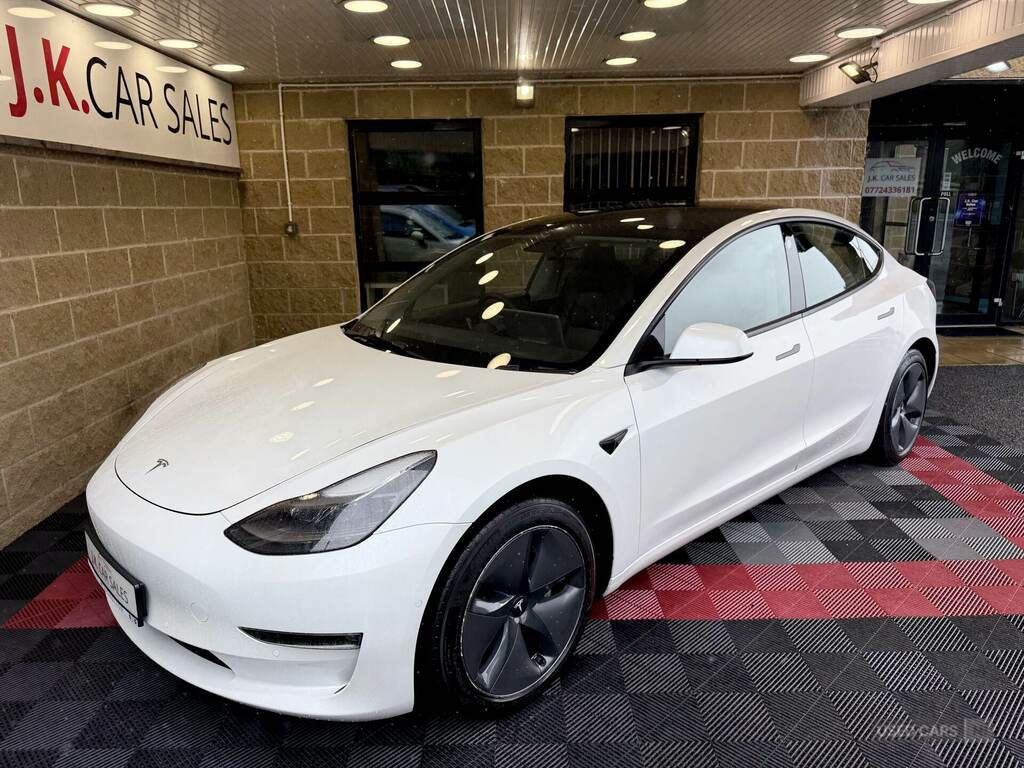 Tesla Model 3 Long Range Awd YA70GBZ White #4