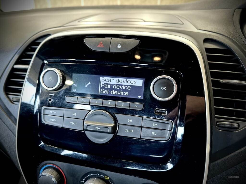 Renault Captur 0.9 Tce Energy Signature Nav Suv Red #18