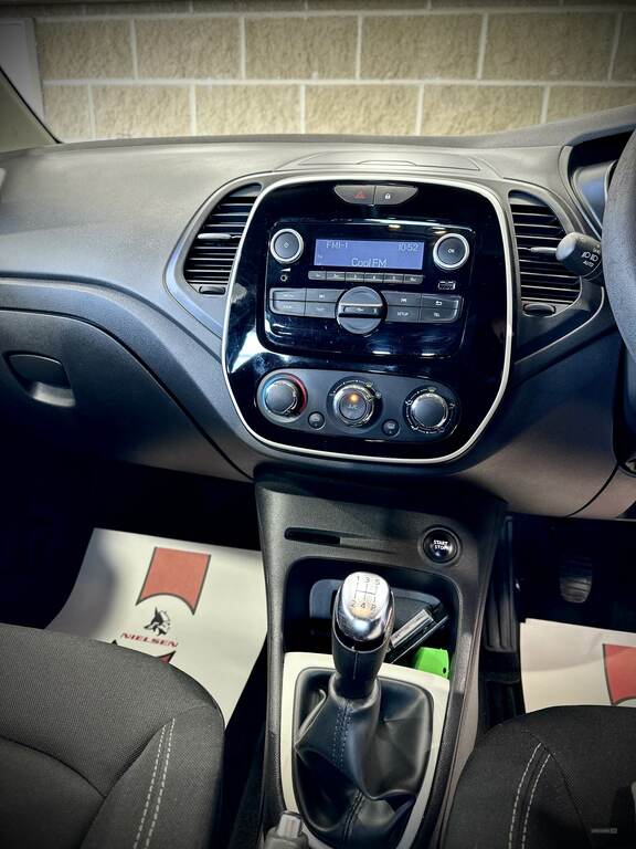 Renault Captur 0.9 Tce Energy Signature Nav Suv Red #17