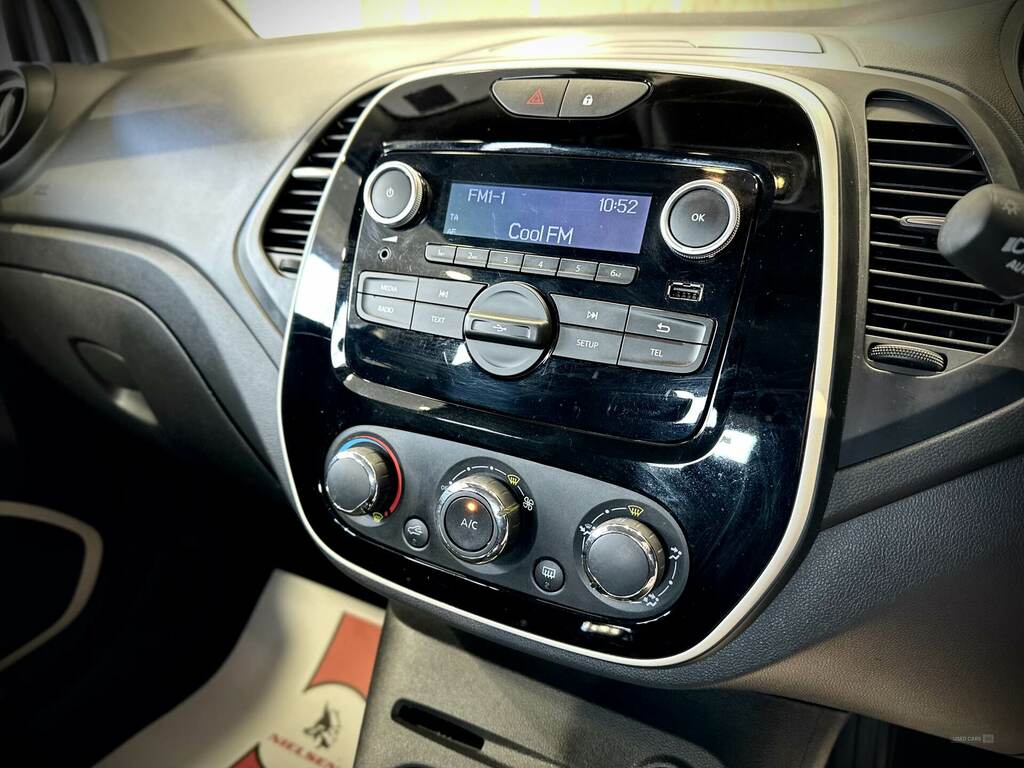 Renault Captur 0.9 Tce Energy Signature Nav Suv Red #19