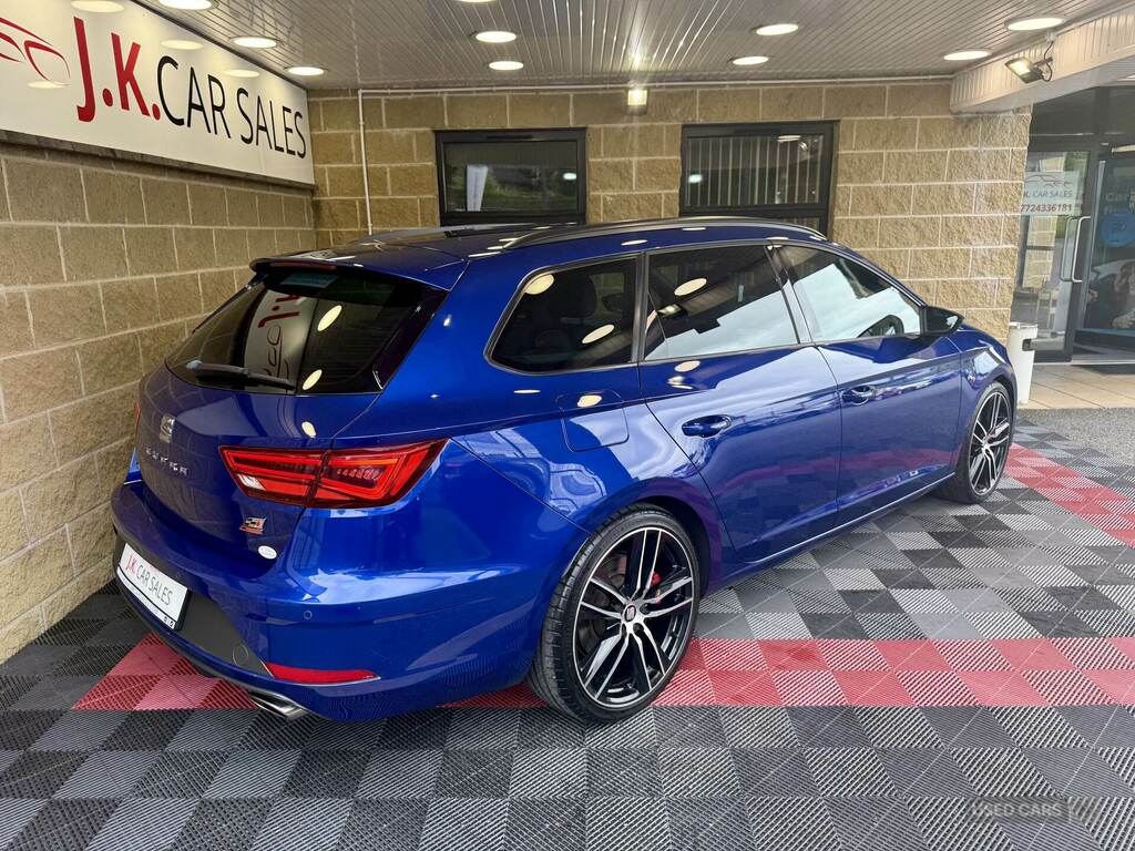 Seat Leon 2.0 Tsi Cupra 300 Dsg 4Drive Blue #2