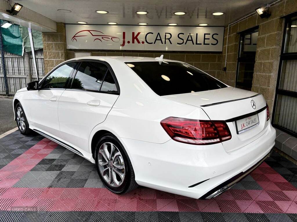 Mercedes-Benz E Class E220 Cdi Amg Sport 7G-tronic White #5