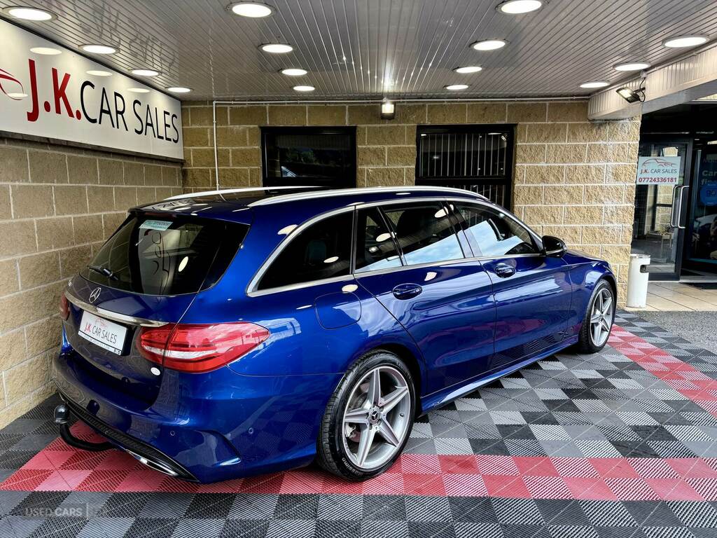 Mercedes-Benz C Class C220d Amg Line 9G-tronic Blue