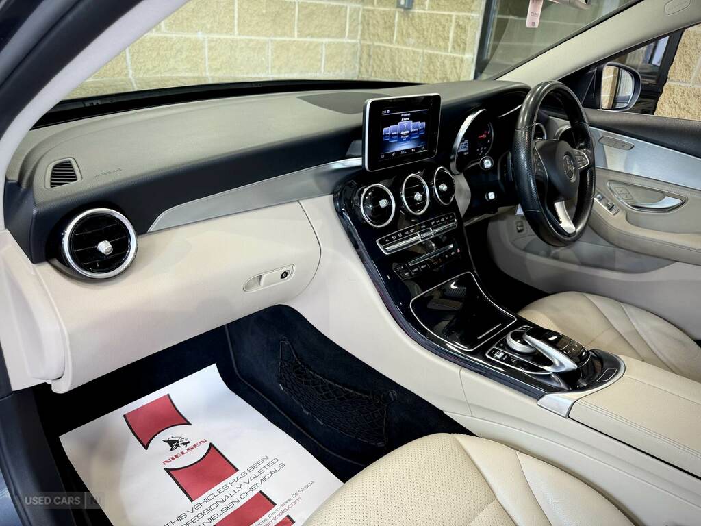 Mercedes-Benz C Class C200 Amg Line #25