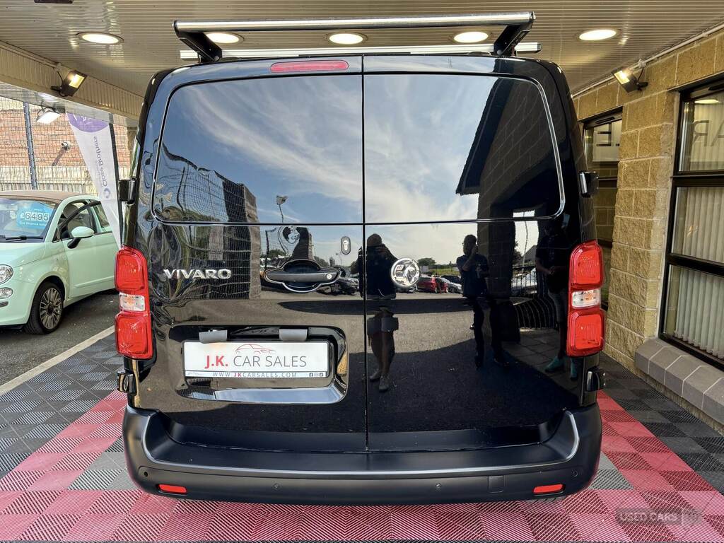 Vauxhall Vivaro 2900 1.5D 100Ps Prime H1 Van Black #6