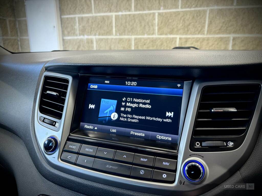 Hyundai Tucson White #23