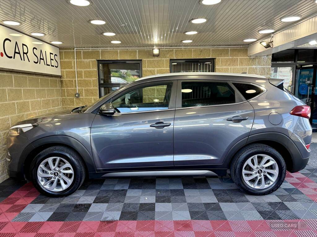 Hyundai Tucson 1.7 Crdi Blue Drive Premium 2Wd Grey #6