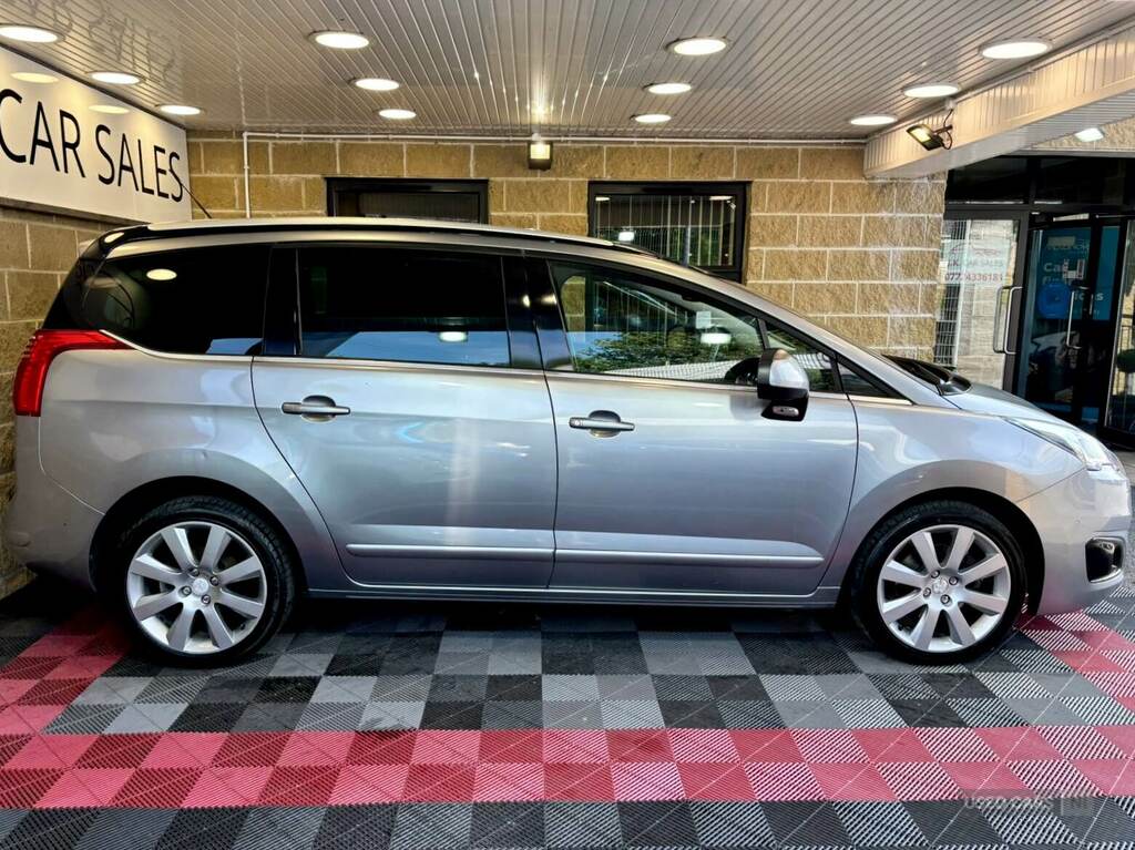 Peugeot 5008 1.6 Bluehdi 120 Allure Grey #3