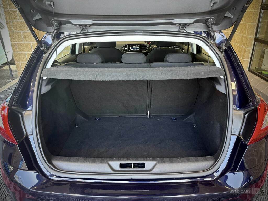 Peugeot 308 Active Blue #28