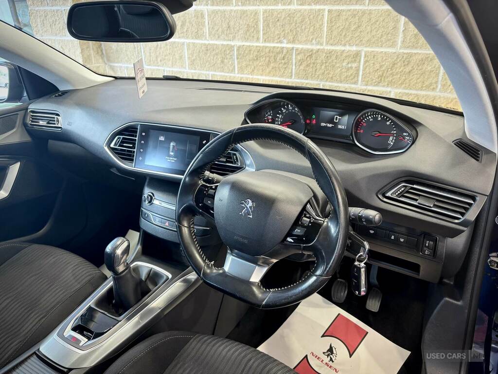 Peugeot 308 Active Blue #11