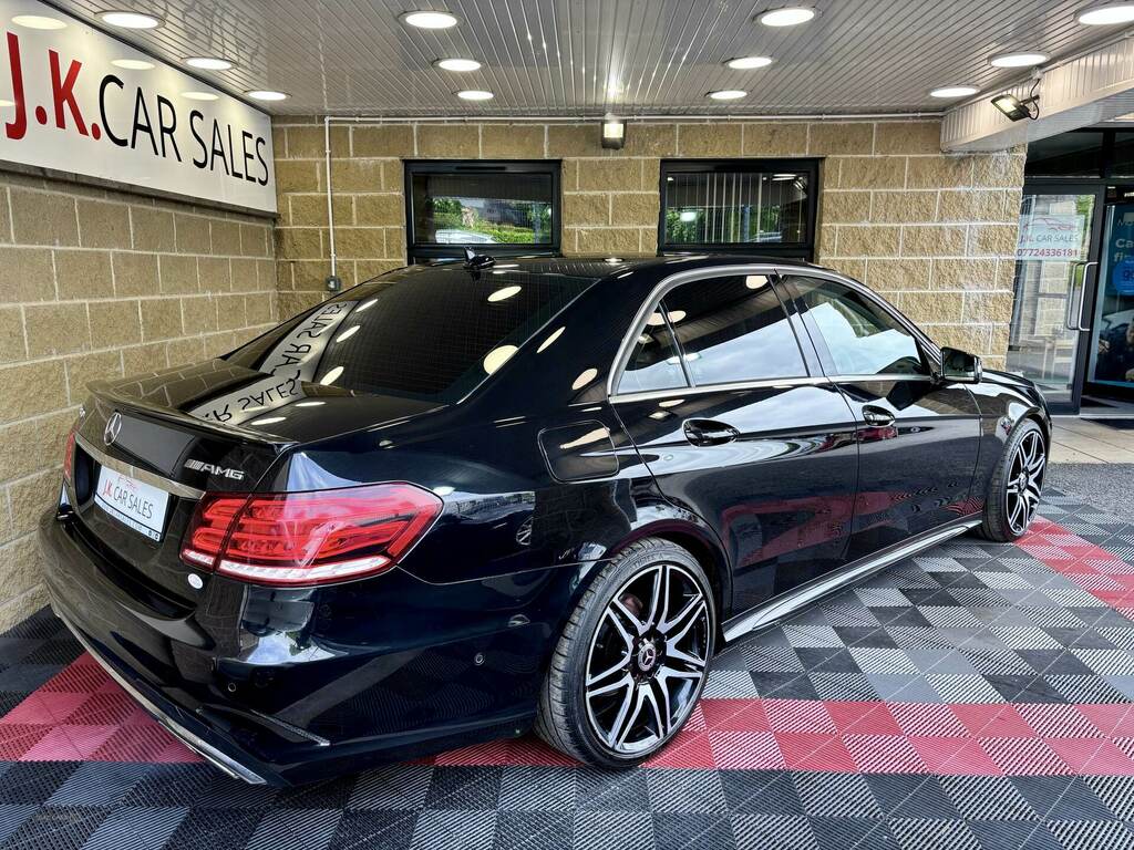 Mercedes-Benz E Class E350 Bluetec Amg Sport 7G-tronic Black #2