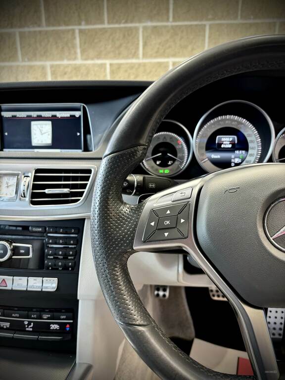 Mercedes-Benz E Class 2.1 Cdi Amg Line Cabriolet G-tronic Euro 5 Ss Blue #17