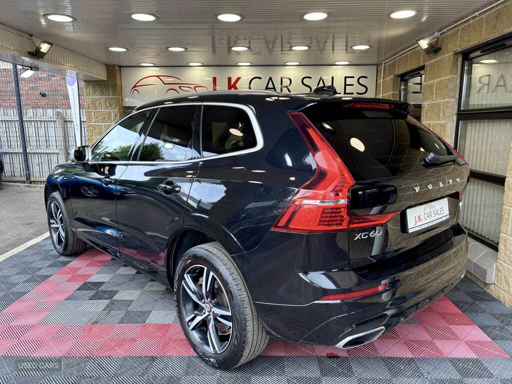 Volvo XC60 2.0 D4 R Design Awd Geartronic Black #4