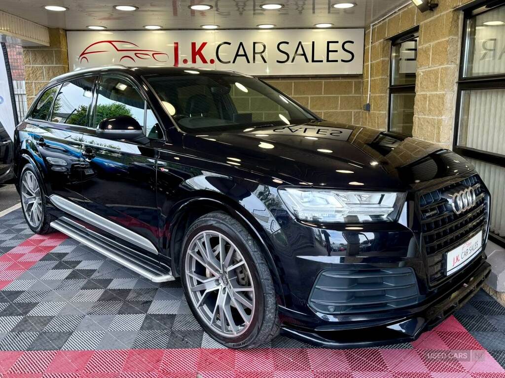 Audi Q7 3.0 Tdi Quattro S Line Tip Black