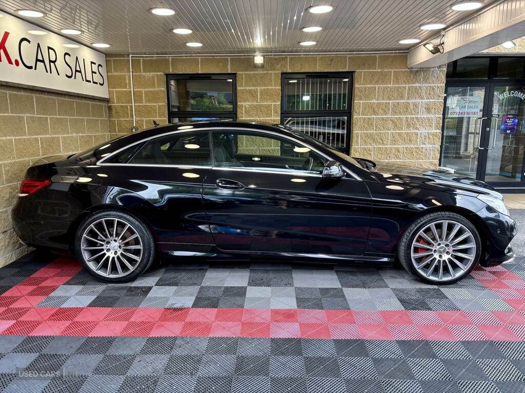 Mercedes-Benz E Class E250 Cdi Amg Sport 7G-tronic Black #2