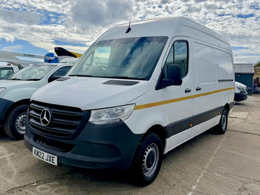 Mercedes-Benz Sprinter 2.0 315 Cdi Progressive L2 Mwb Utility Spec White