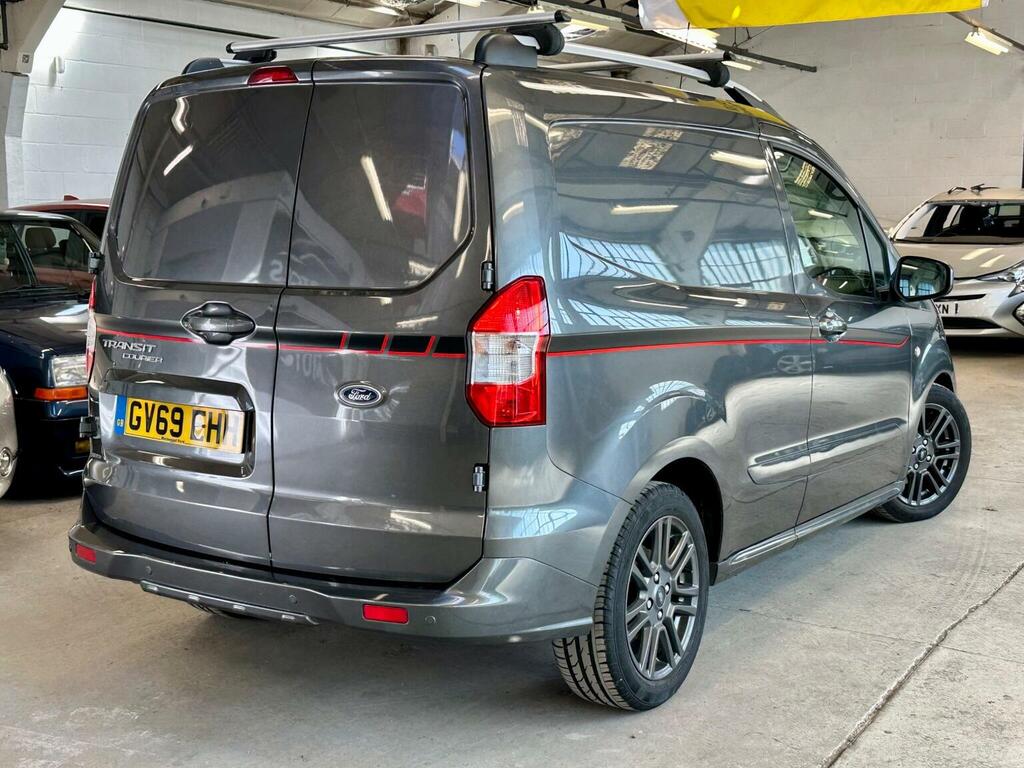 Ford Transit Courier Mpv White #45