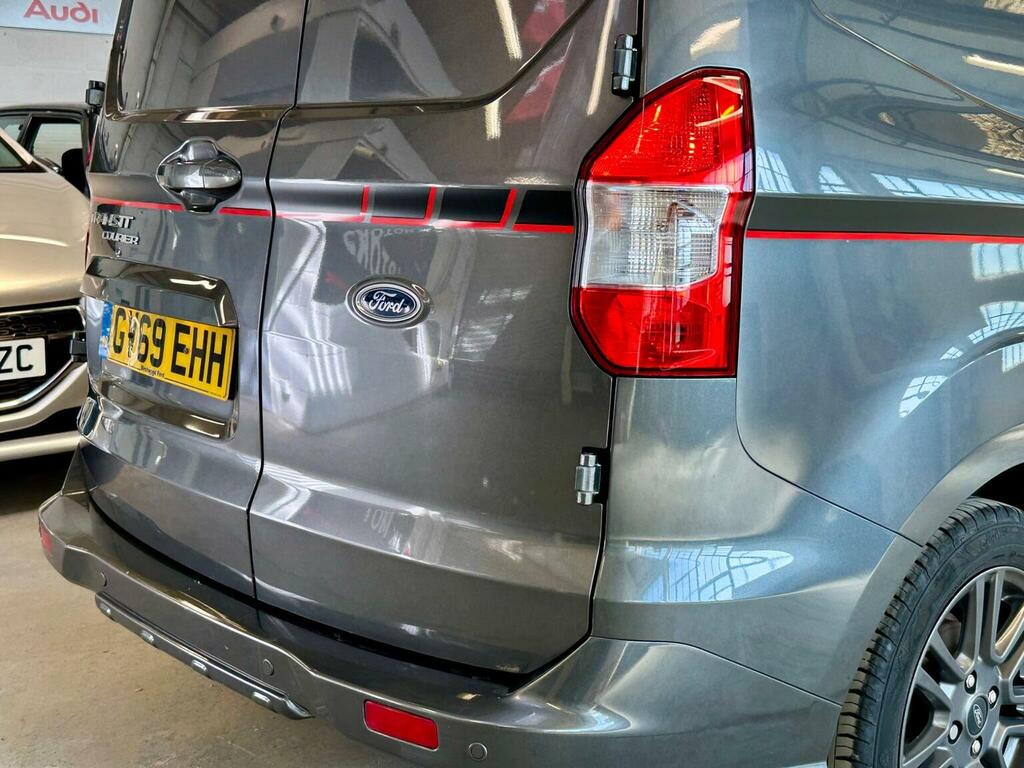 Ford Transit Courier Mpv White #47