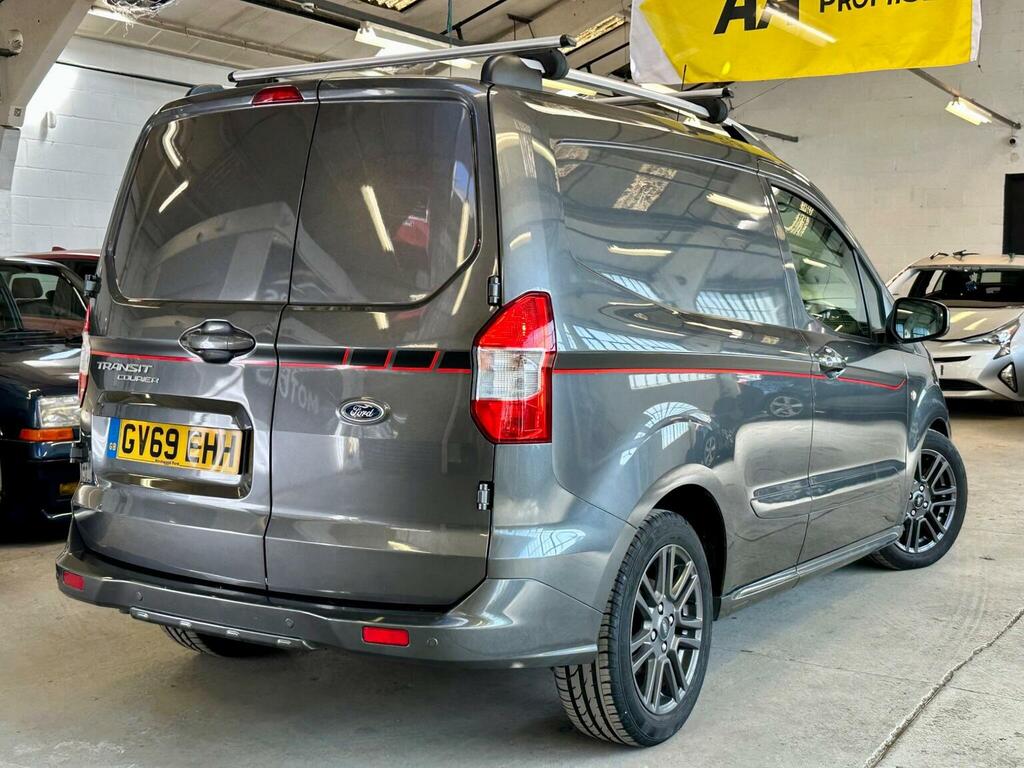 Ford Transit Courier Mpv White #31