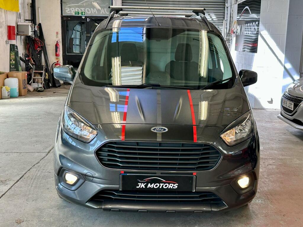 Ford Transit Courier Mpv White #37