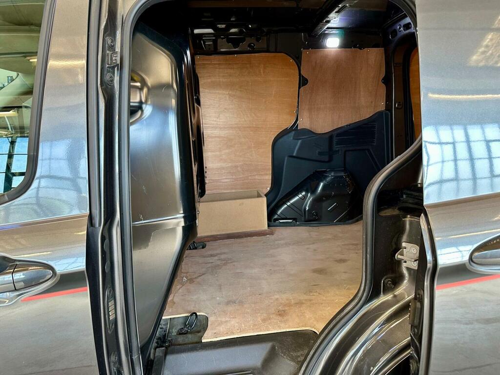 Ford Transit Courier Mpv White #69