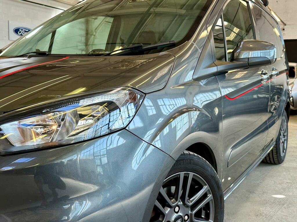 Ford Transit Courier Mpv White #41