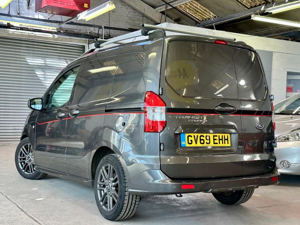 Ford Transit Courier Mpv White #44