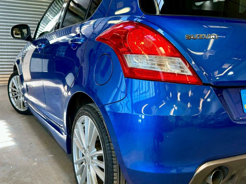 Suzuki Swift Hatchback Black #23