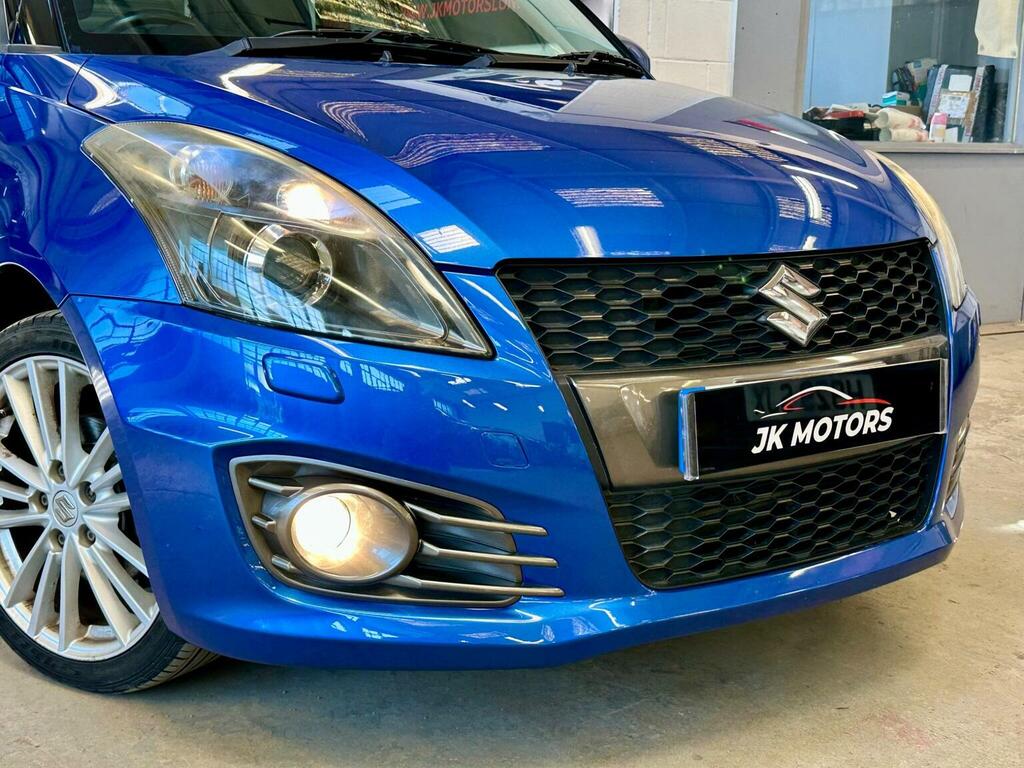 Suzuki Swift Hatchback Black #13