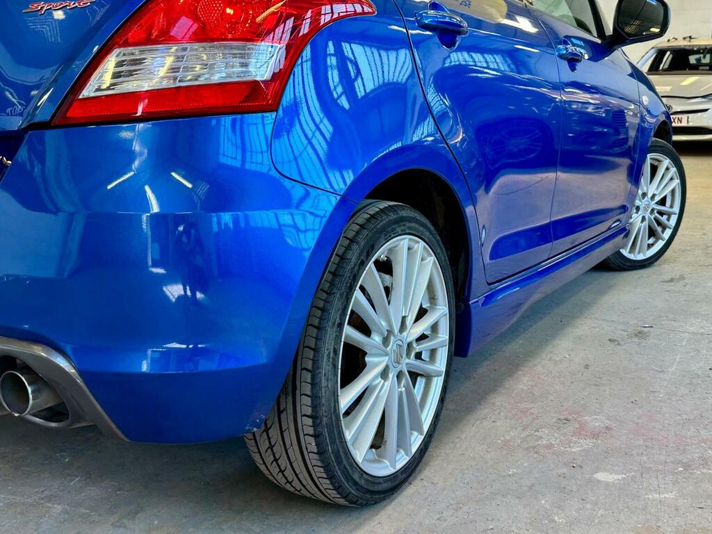 Suzuki Swift Hatchback Black #34