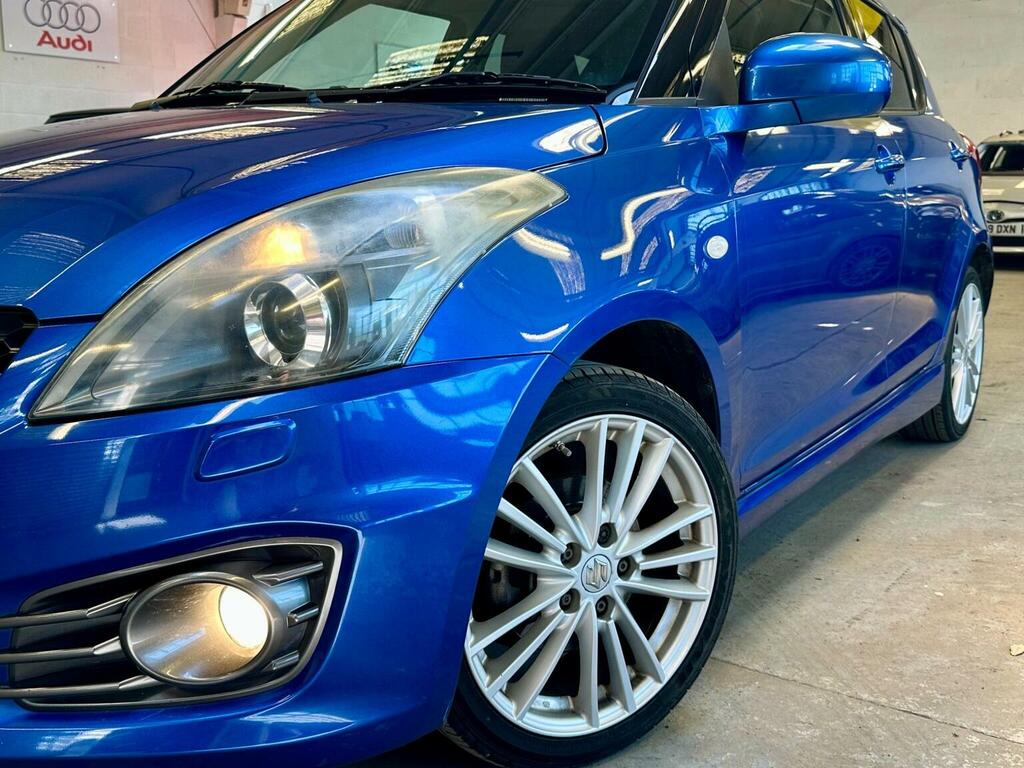 Suzuki Swift Hatchback Black #32